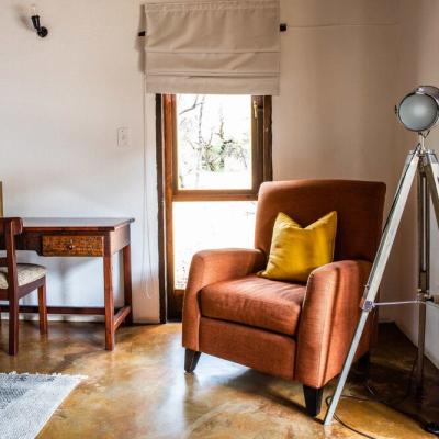 Kingly Bedroom Chair