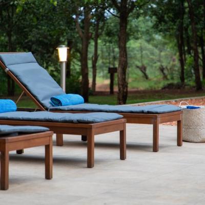 Kingly Loungers