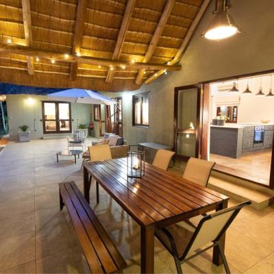 Kingly Patio 2