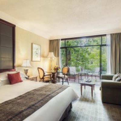 Scr2f5500 Sun City Cascades Superior Luxury Room 1.jpg.sunimage.478.240